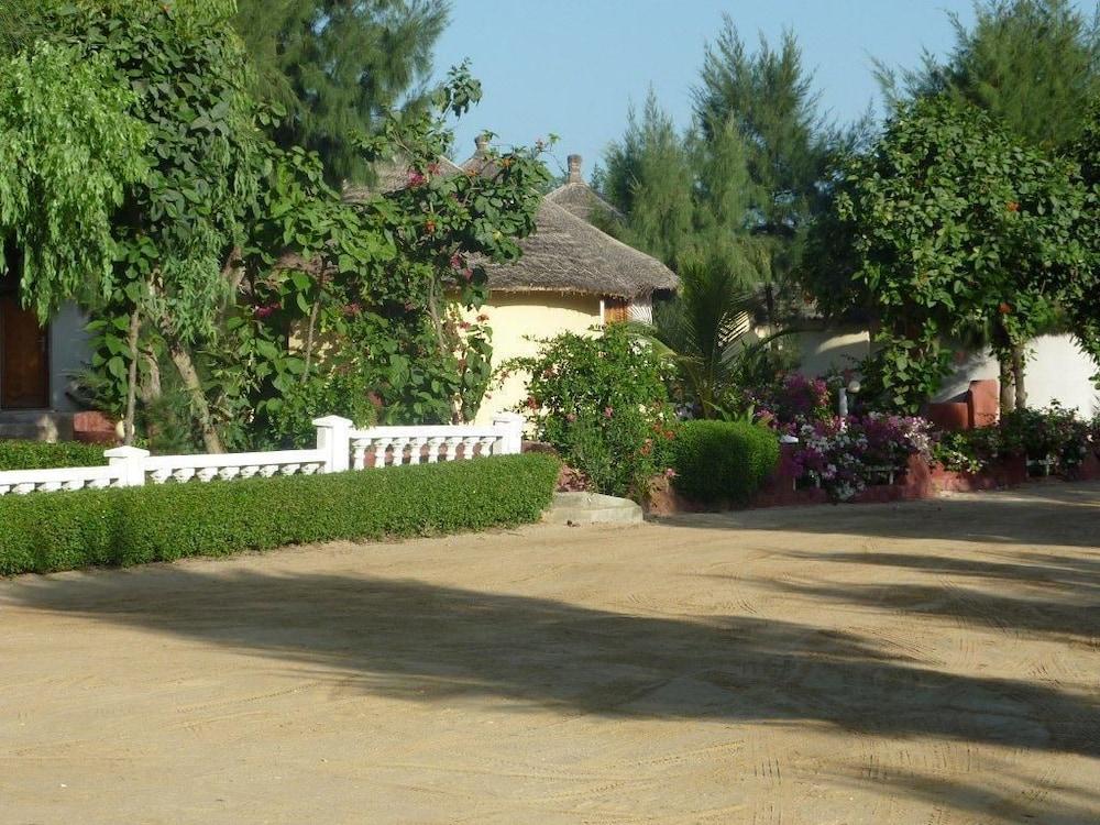 Hotel Cap Saint Louis Bagian luar foto